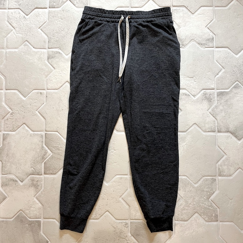 Vuori XS Dark Heather Grey Performance Jogger